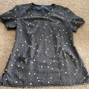 Cherokee infinity grey square scrub top size S